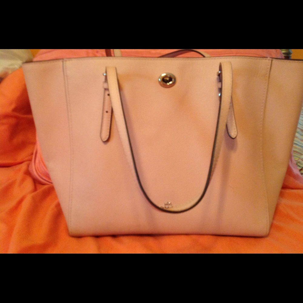 Coach large turnlock tote